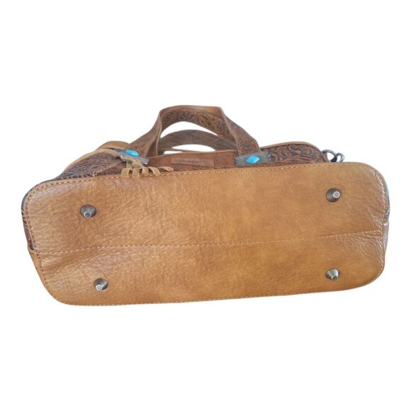 Wrangler Concealed Carry Tote Hair-on Cowhide Fringe Tooled Crossbody Bag Purse - Picture 11 of 16